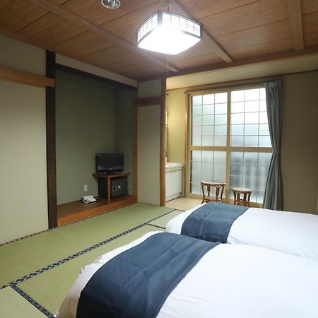 Oyado Uchidaya Hotell Nozawaonsen Exteriör bild
